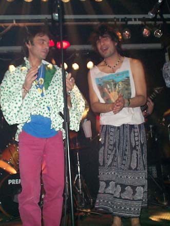 2001, Madrid. Huevos Canos Juanito y Kike